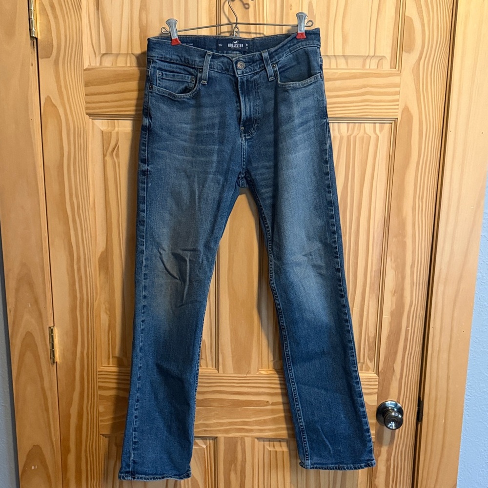Hollister Men's Straight Jeans in Dark Blue